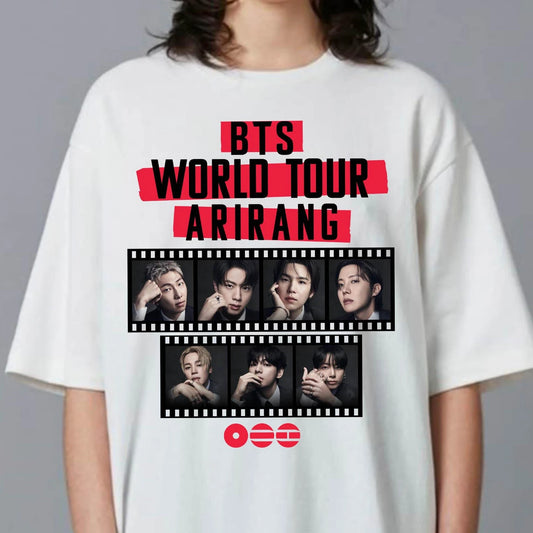 BTS Arirang Tour Film Strip 2026 — Camiseta Gráfica Retro 100% Algodón Unisex