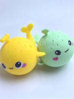 Juguetes de baño para bebé, esponja absorbente de agua, ballena exprimidora, juguetes para aliviar el estrés, juego de natación de verano, juguete de agua para niños.